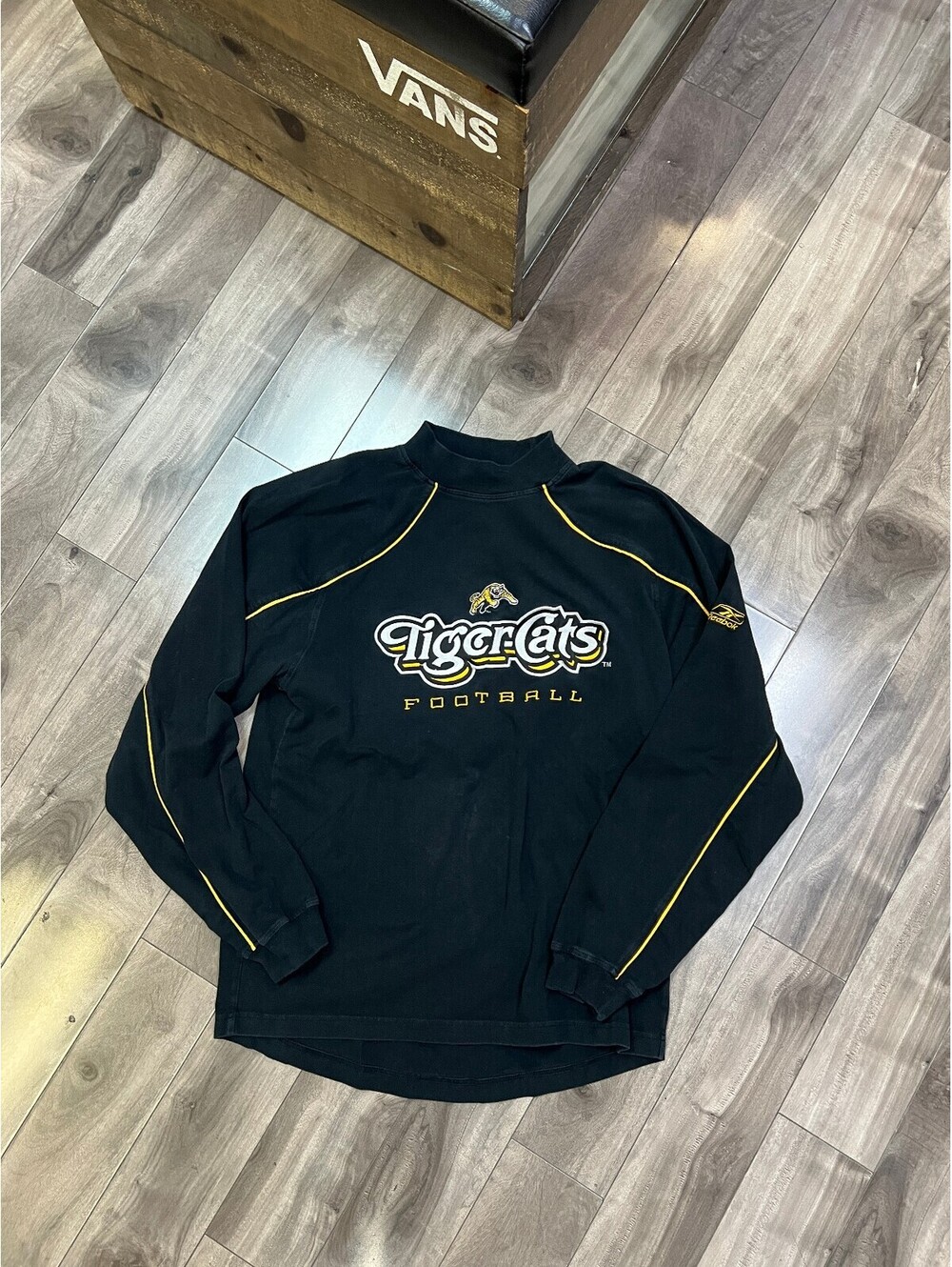 Vintage Y2K Reebok Hamilton Tiger-Cats CFL Longsleeve Small